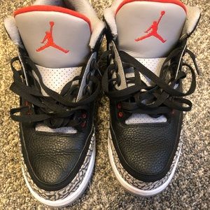 RETRO JORDAN 3s SIZE 12